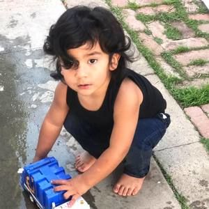 Meet your Posher, Lena